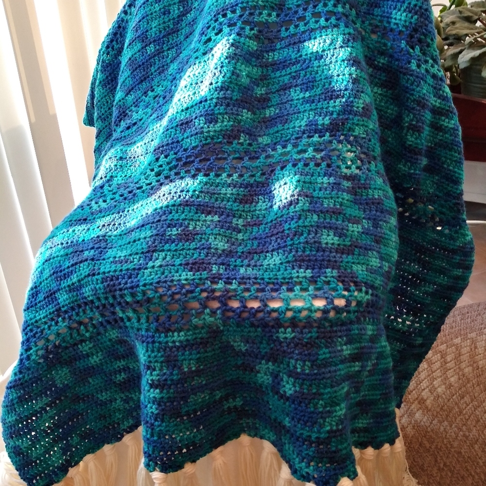 Handmade Afghan - Picture 6 of 7